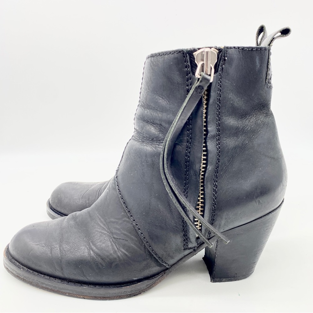 Acne Pistol boot gently used 36